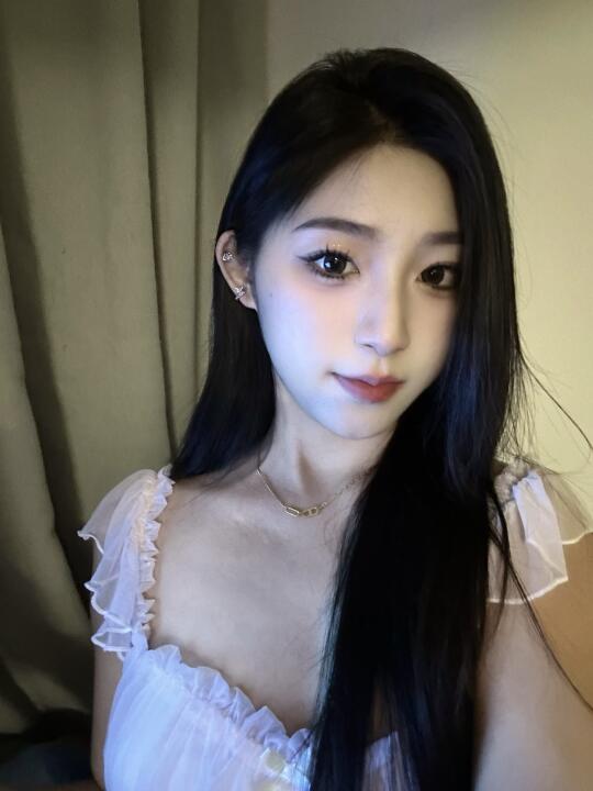 在贵阳。。。找到了淡颜的韩系天菜眉
