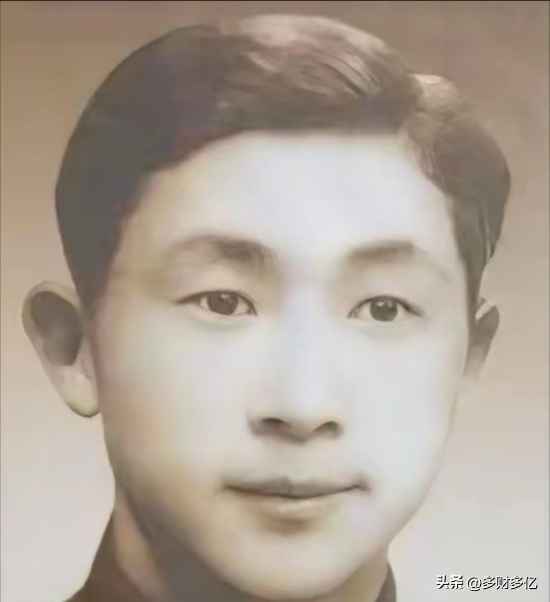 战友在火车站故意无视他，地下党瞬间惊出冷汗，转头就走捡回一条命
 
1947年，