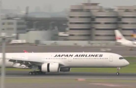 从7月1号起，中国正式开收外国飞机过境费，日本航空每飞一趟欧洲，就得乖乖掏出差不