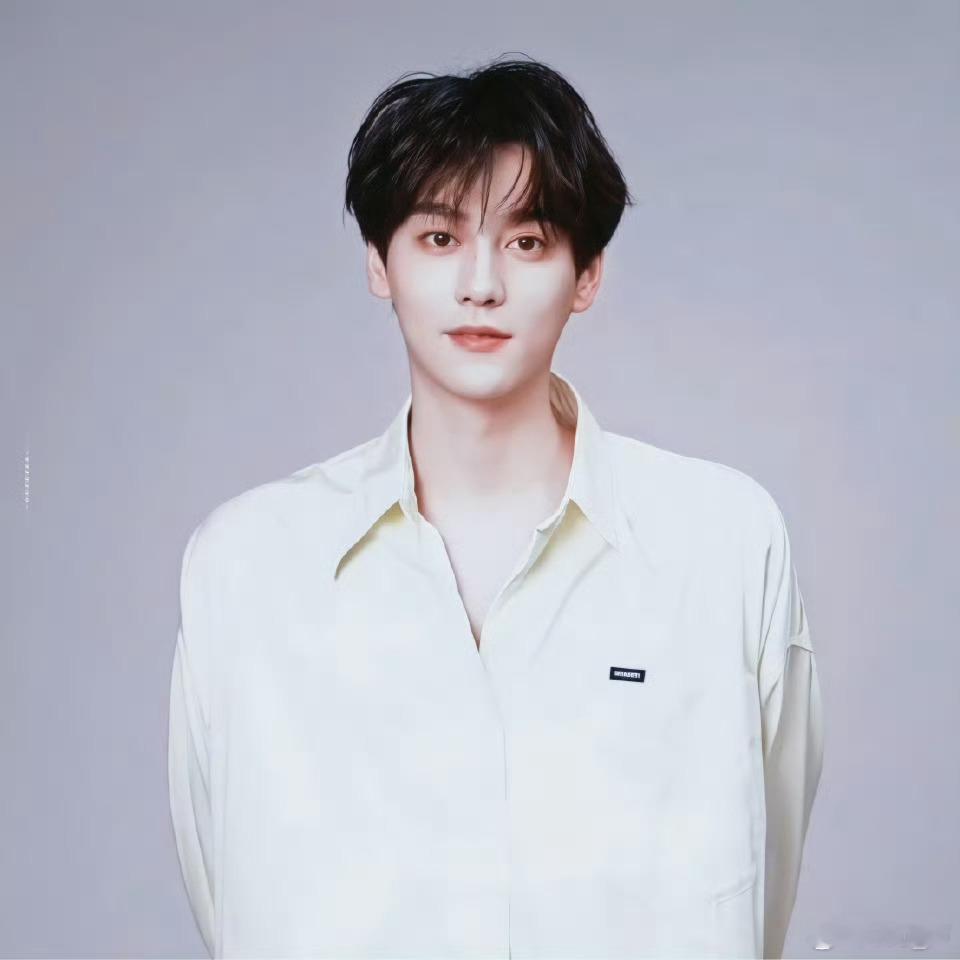 出道四周年快乐！栩你一起，宁耀星途。 