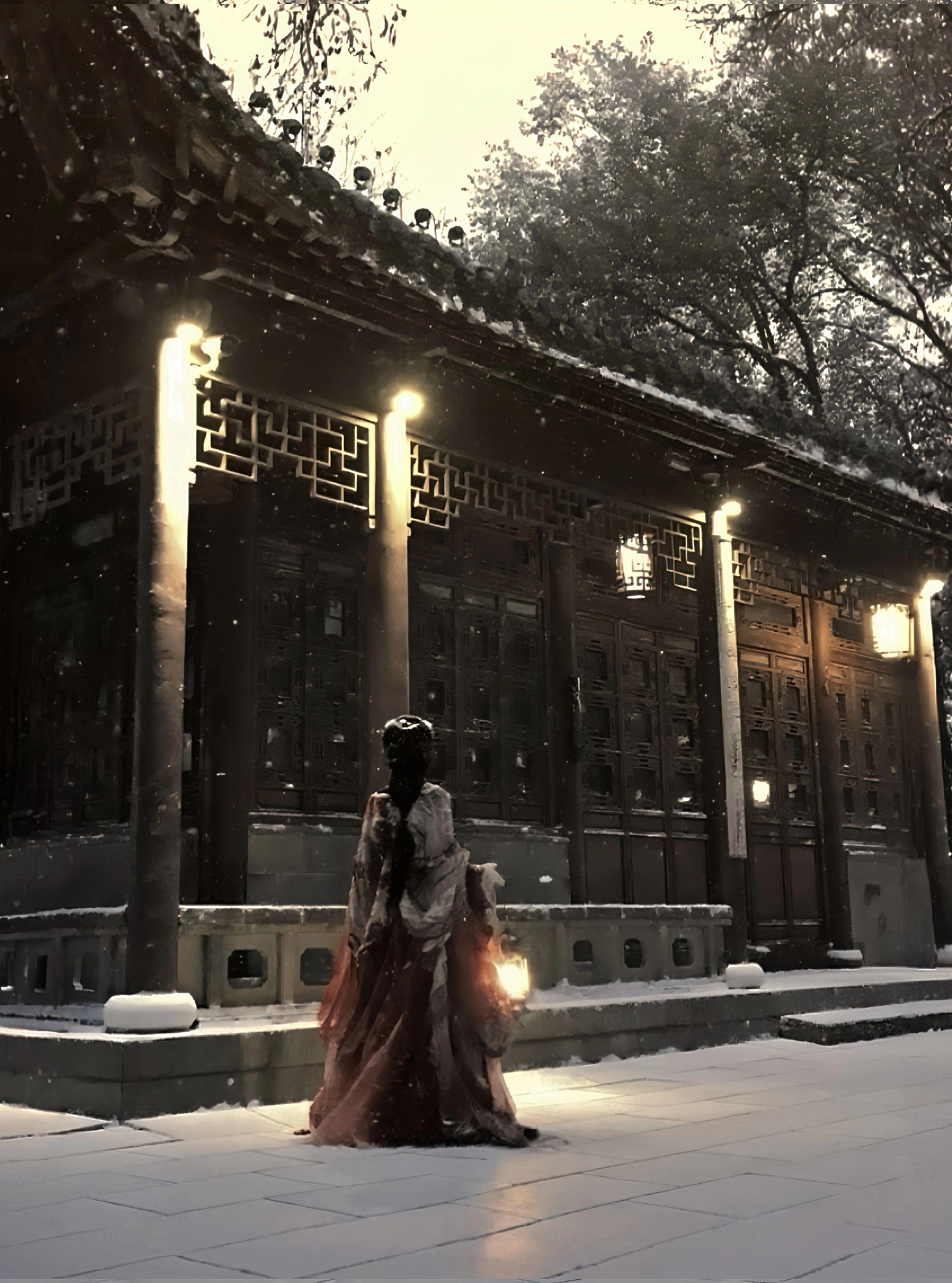 今朝若是同淋雪   此生也算共白头