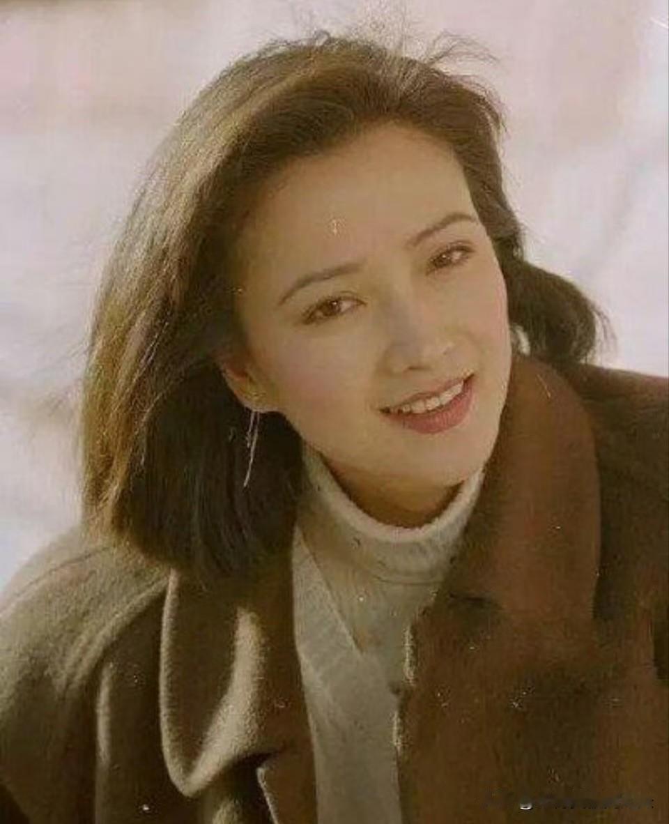 看到徐松子发的悼念文字，
里面有何晴儿子发的一条信息。

“妈妈走了，十点零五。