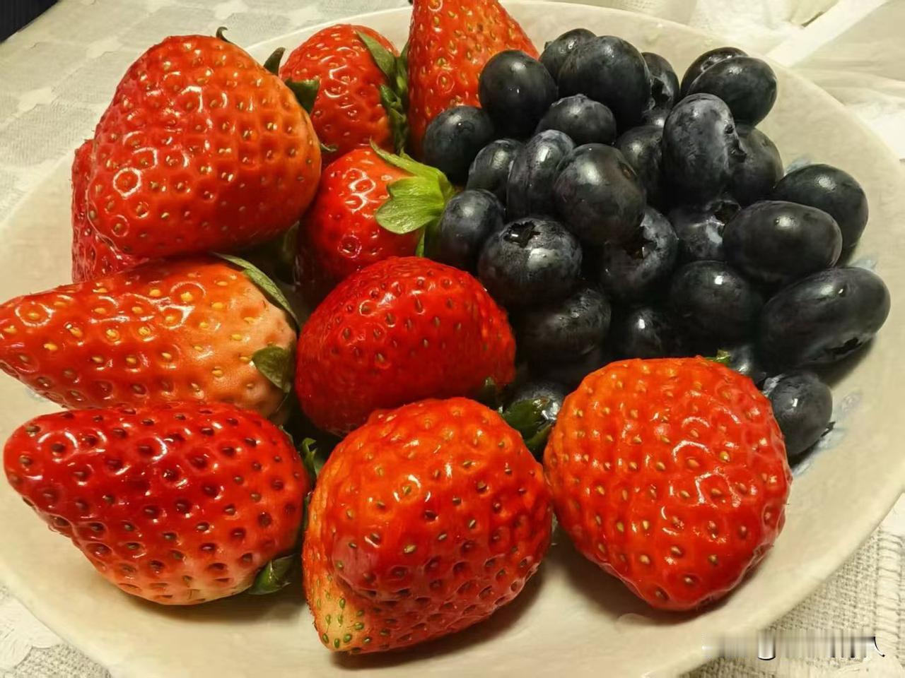 冬日生活打卡季这样的美味水果组合诱人吧！这可是家乡的特产呀！友友知道是在哪里吗？