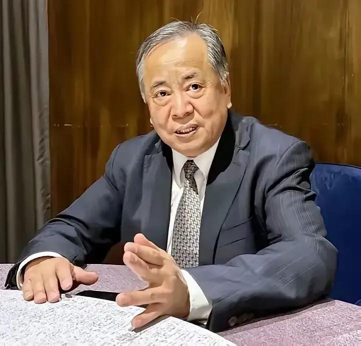 清华大学刘江永教授说：“日本民众对中国有一种非常错误的认知，他们认为，只要高市早