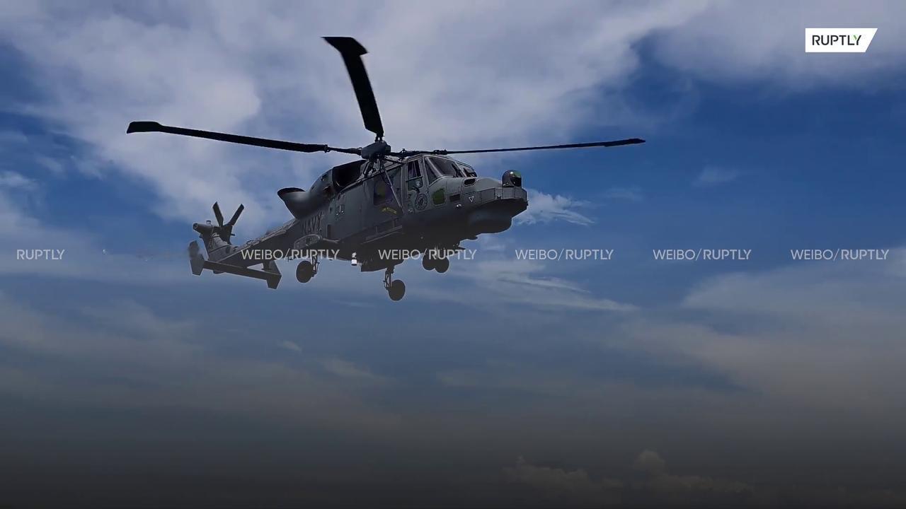 美菲多国在南海被包围，菲律宾最强军舰急喊话：“若遭入侵，定会反击”！
上个月30