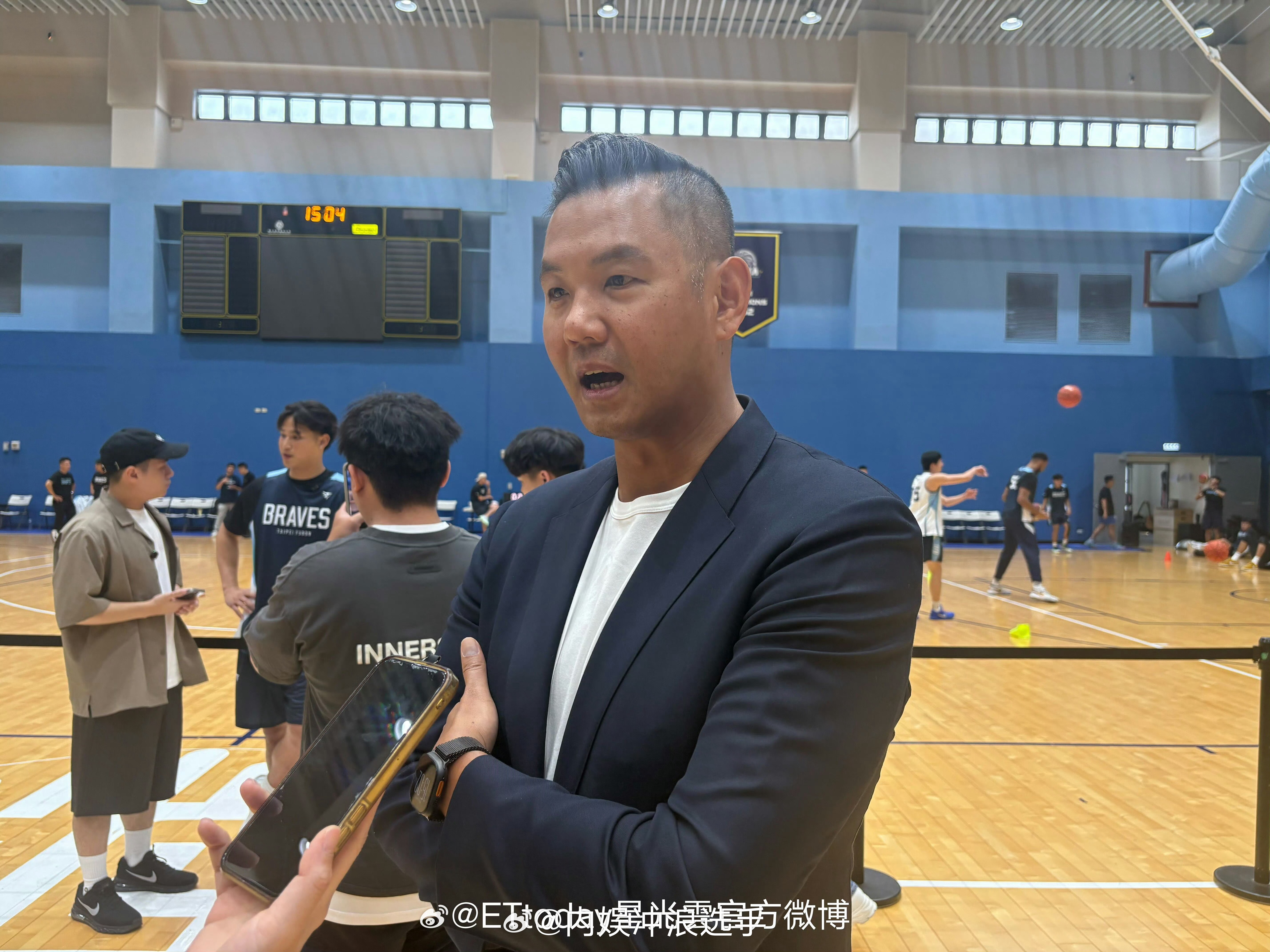 陈建州手术后复工陈建州称生完病什么都不怕了 陈建州手术后复工，笑称：生完病什么都