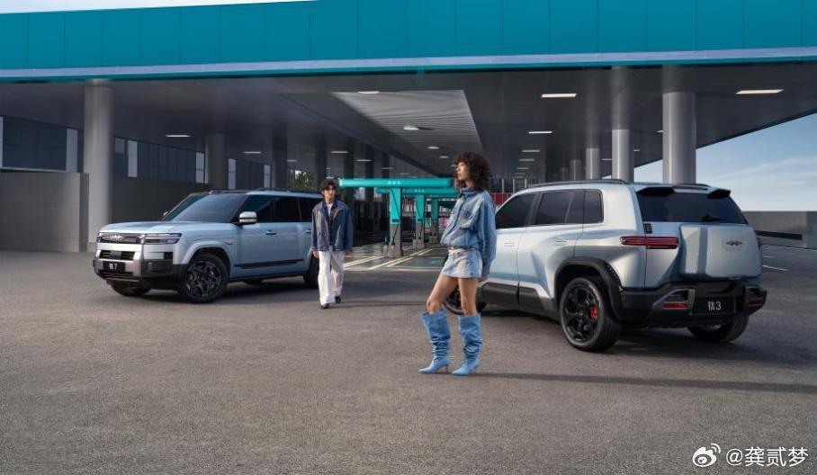 方程豹钛3闪充版上市，15.38万起的A级纯电方盒子，这台车原来在路上能见度就很