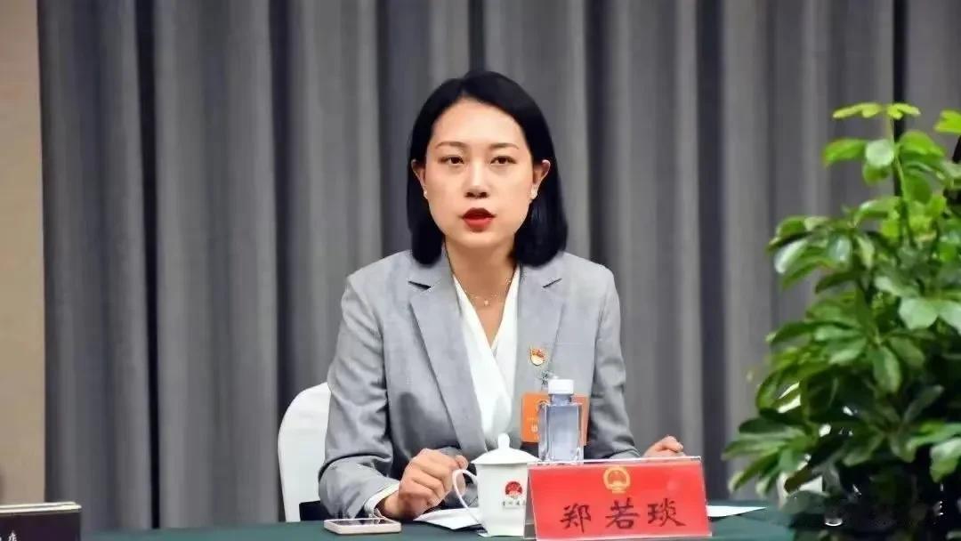 厉害了，准“90”后女干部郑若琰履新许昌经济技术开发区管委会主任！此前曾任长葛市