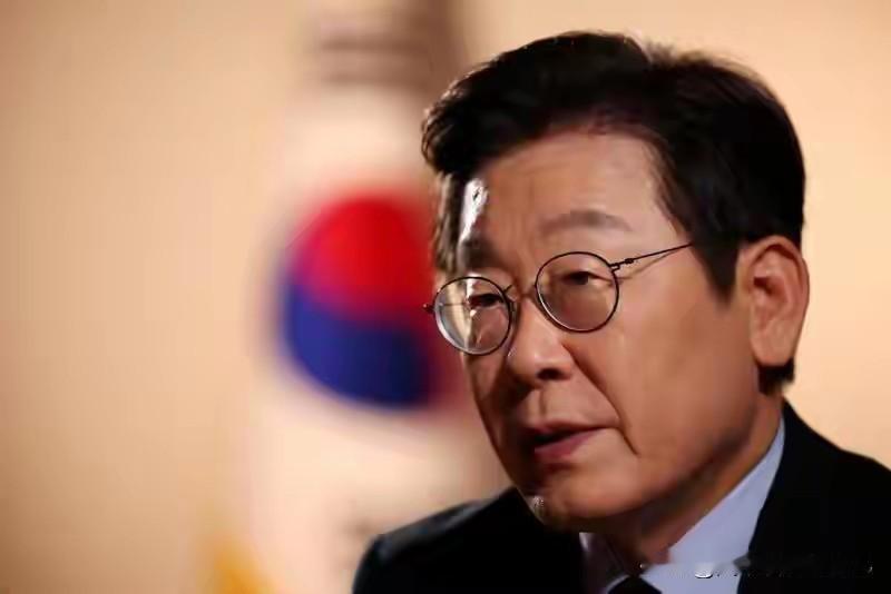 韩国近期出台多项重大政策调整，政府敲定光州韩美共用军用机场整体搬迁方案，整片场地