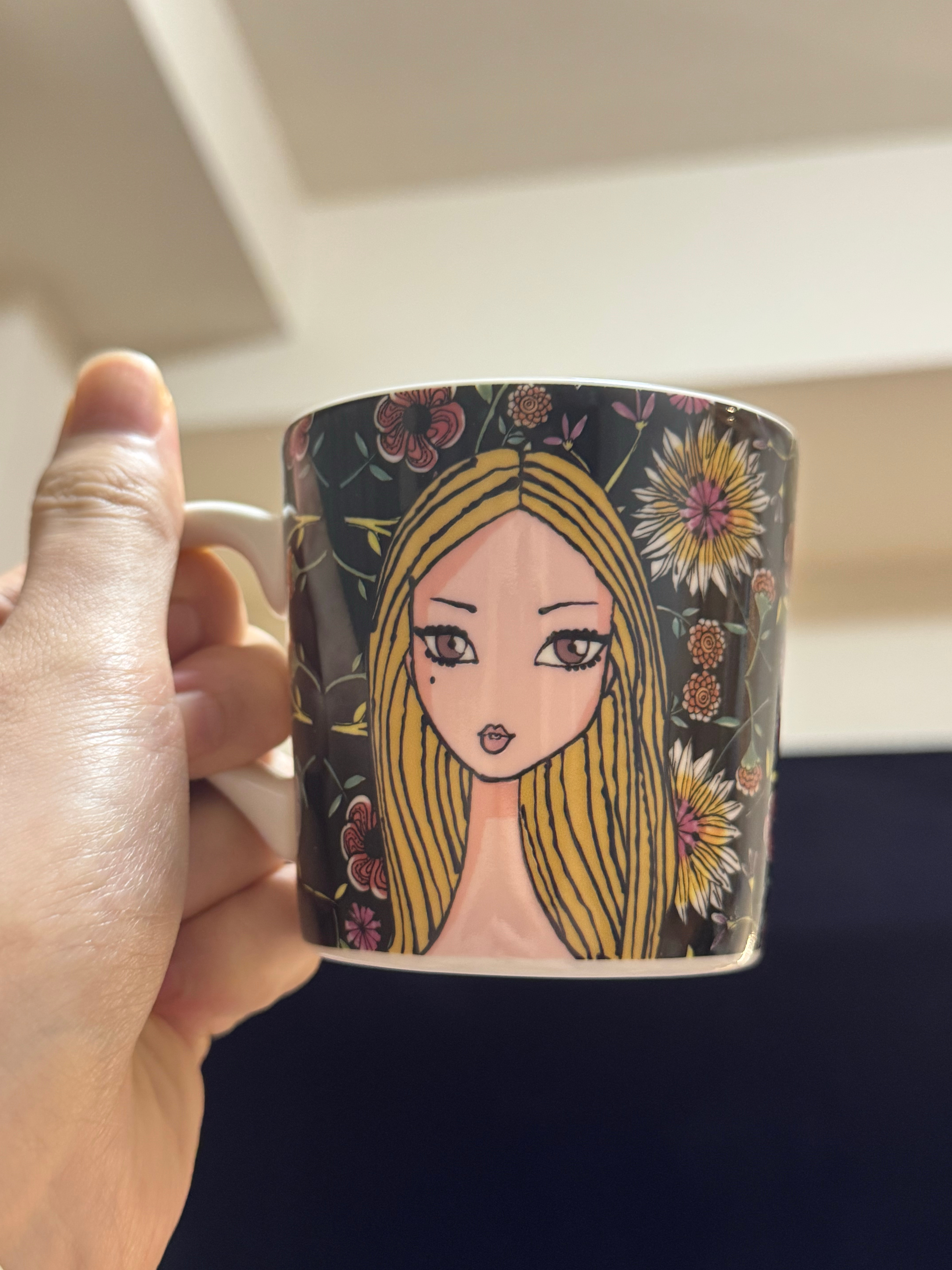 前段时间买的新杯子，我感觉特别时髦，有没有懂的 
