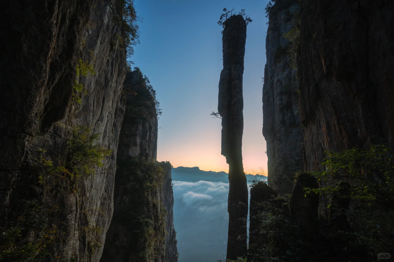 来恩施旅游必打卡地恩施大峡谷，作为这里的一张名片，神秘险峻的恩施大峡谷，有天坑、...