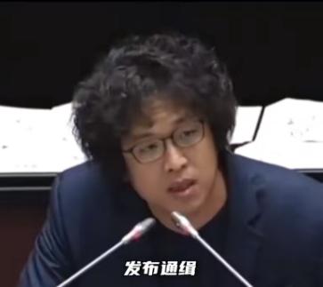 行程全剧终？11月14日沈伯洋返回台湾！沈伯洋这次逃窜，可谓是狼狈不堪！整日东躲
