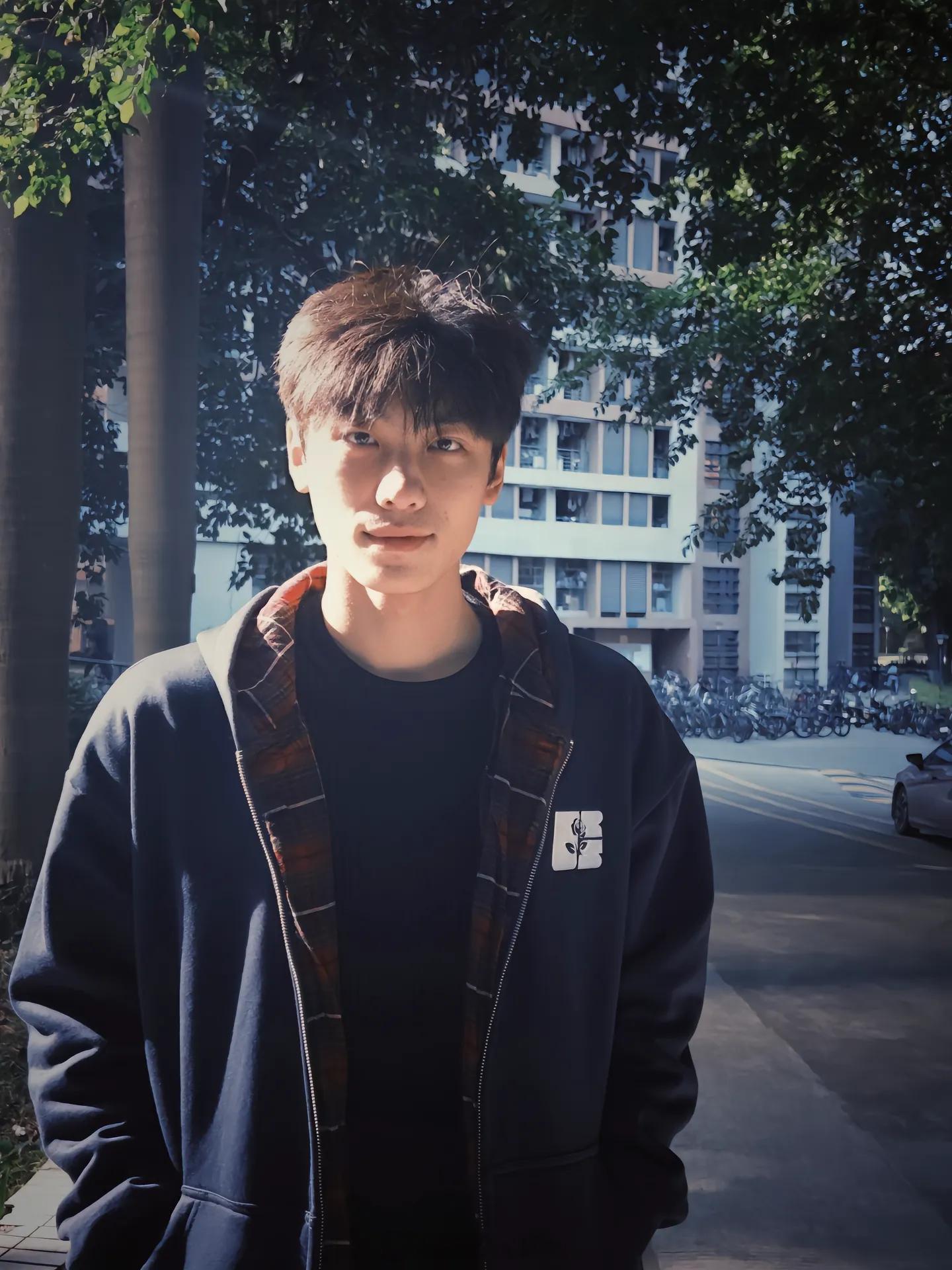 华南理工校草[doge] 