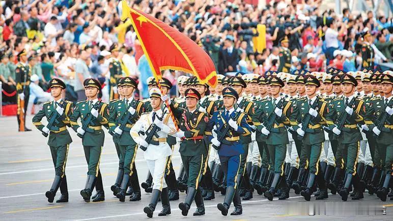 特朗普都夸中国阅兵