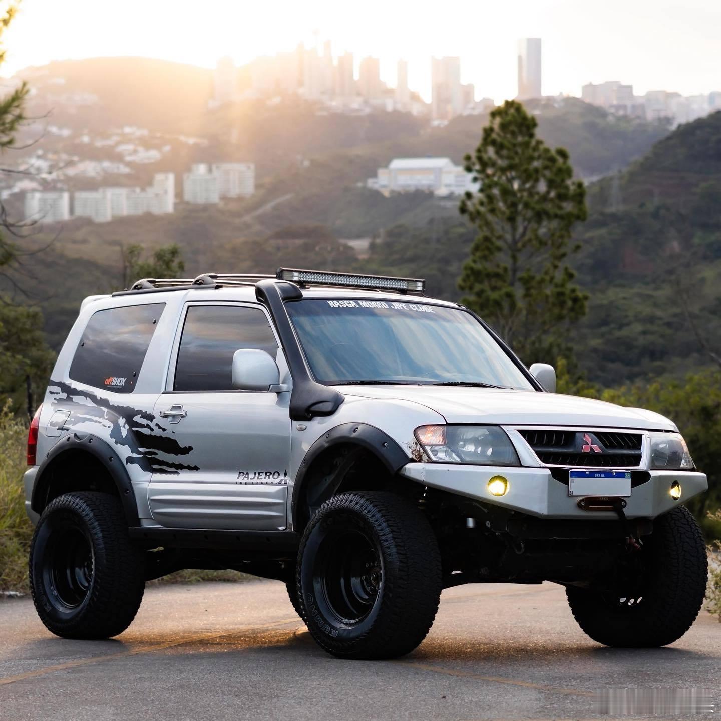 帕杰罗  PAJERO FULL 3D V6 2001- Motor 6G72 