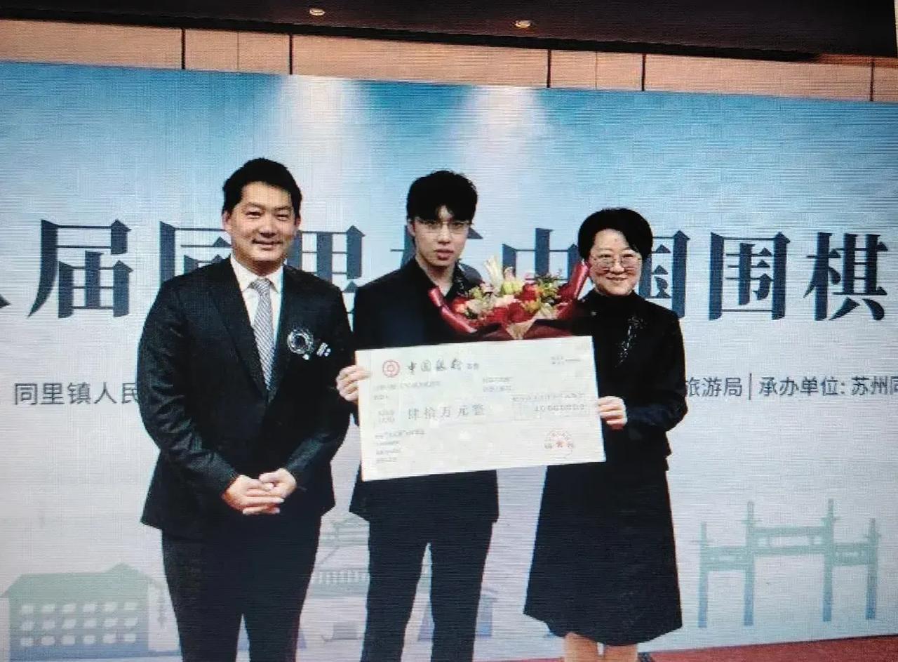 而立之年~迟暮之年~幸运之年


"而立之年"的连笑九段4月17日获得了38届同