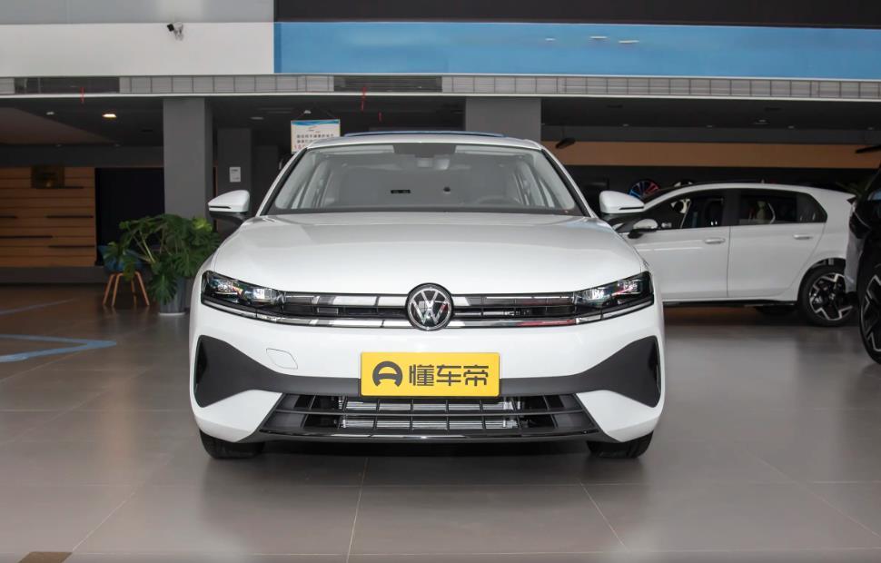 日前一汽-大众全新速腾S开启盲订及价格竞猜、3月31日春季新品发布会上市，外观采