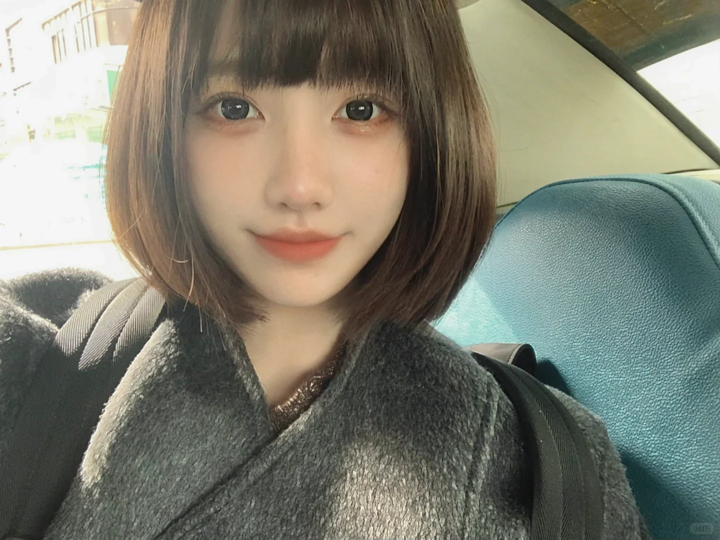 在装正常