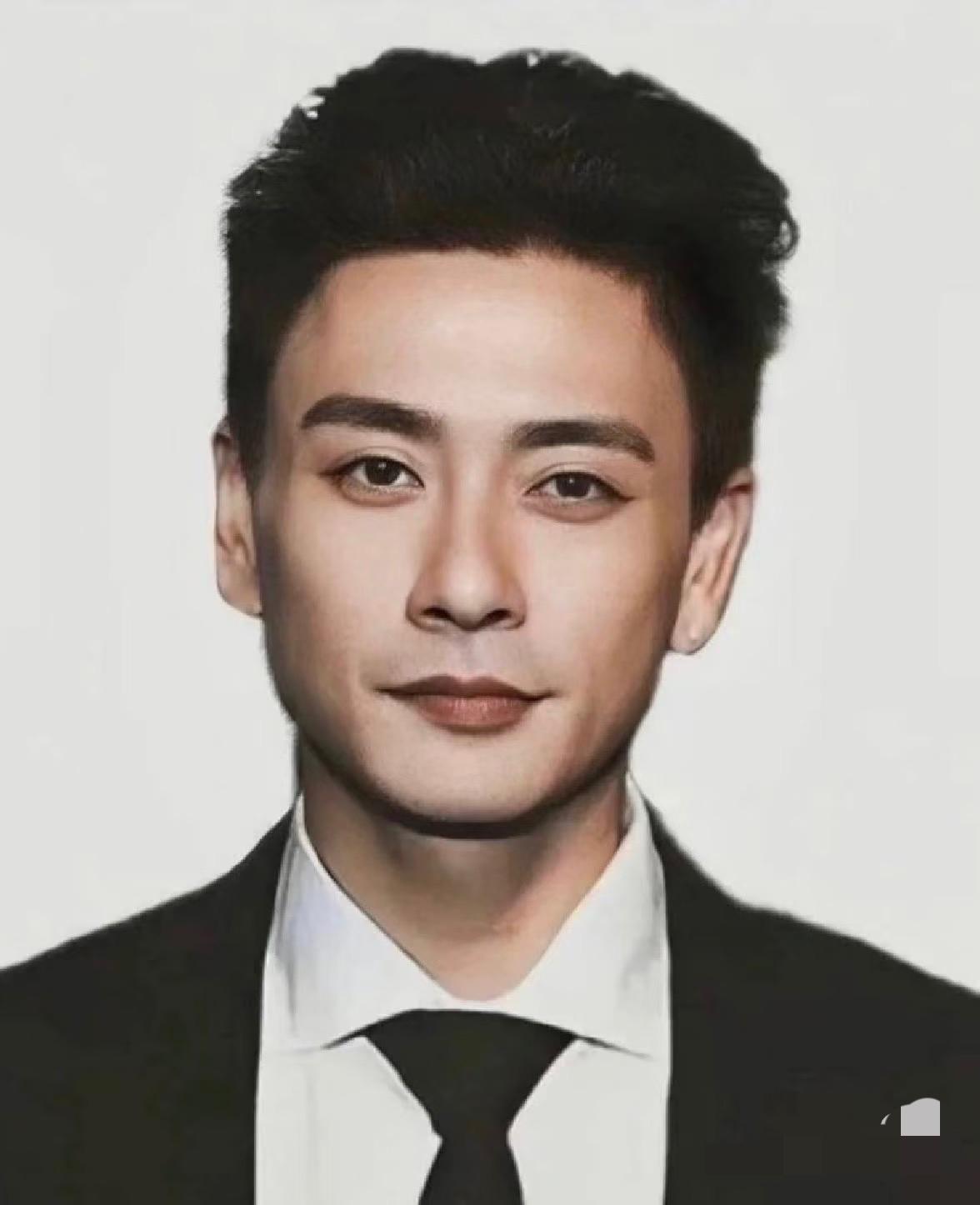 说句实在话，
黄宗泽有没有演技根本已经不重要了。
像他这个年龄，现在最重要的就是