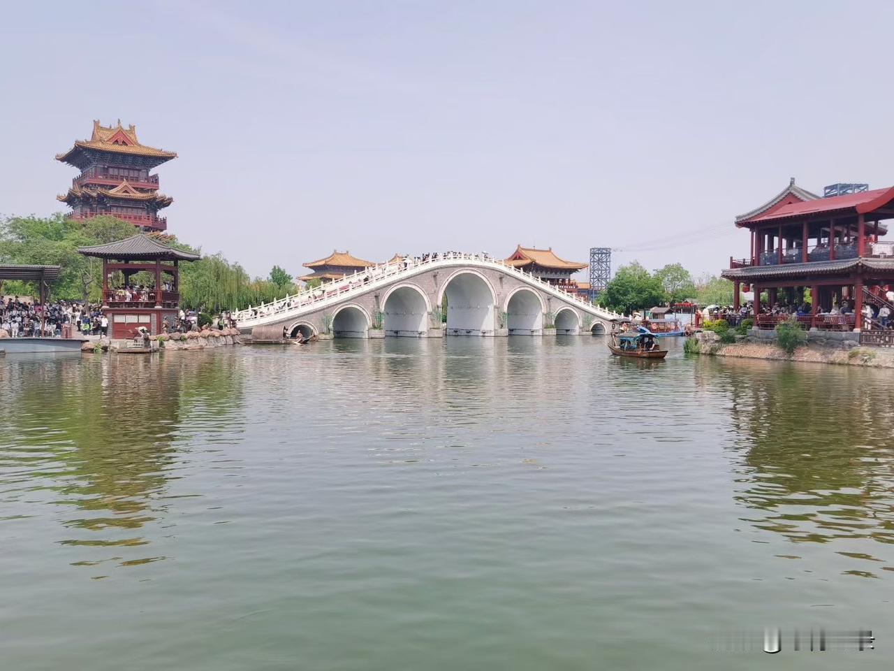 我的下联是：空中观龙腾。