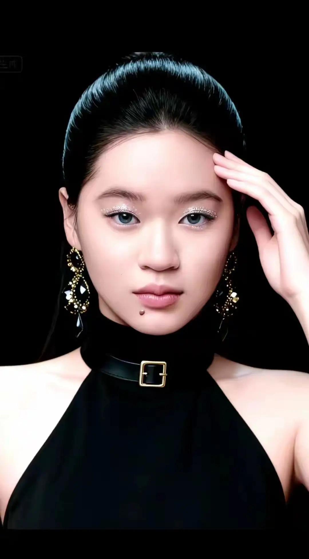 这是全红婵的时尚大片？有点不敢信。