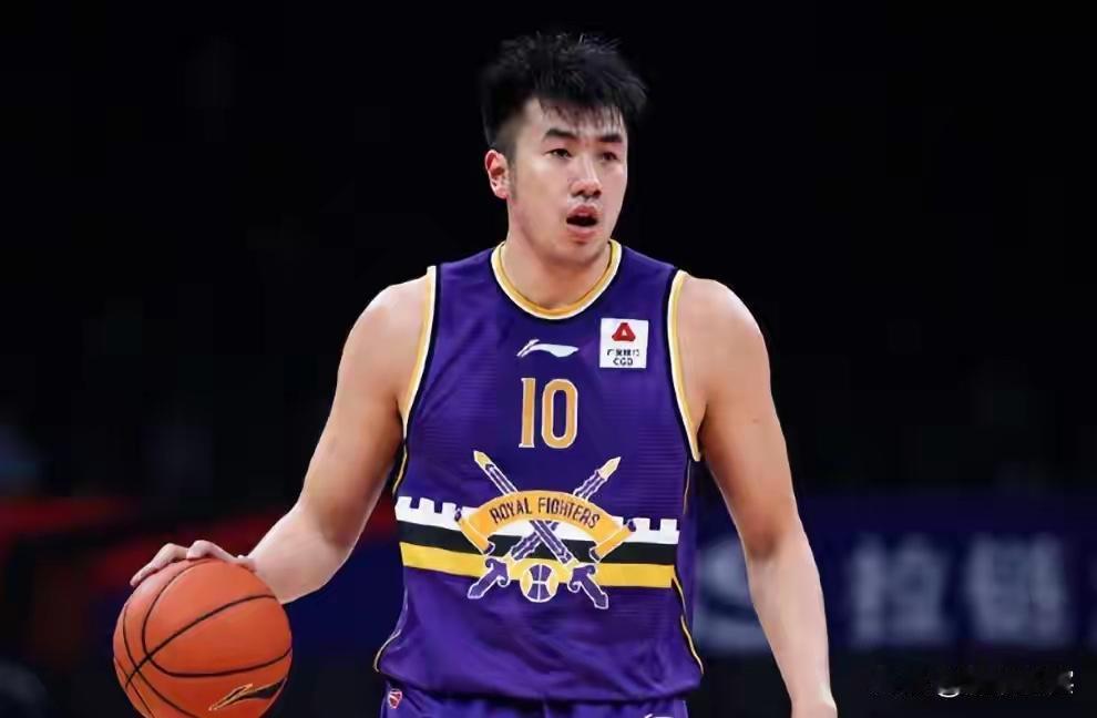 CBA第十九轮，本土锋线前五名排行榜！

     此轮比赛，本土锋线发挥出色，