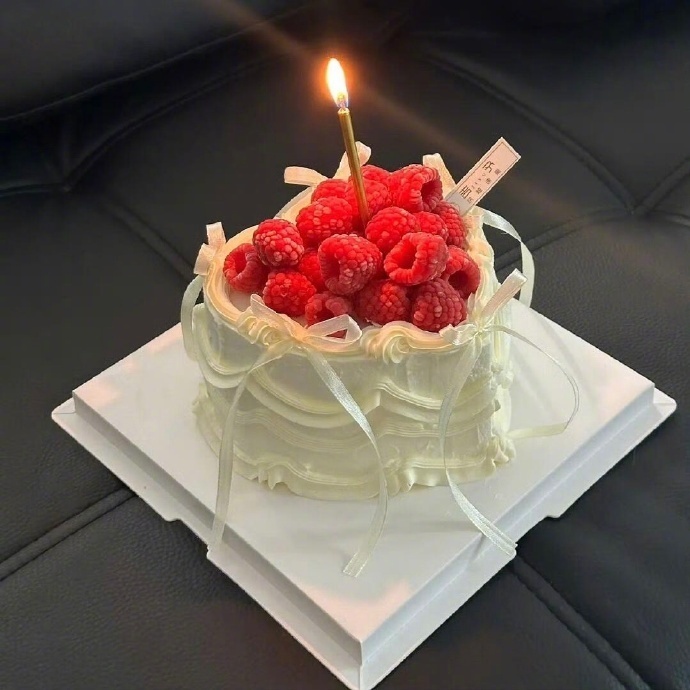 𝘁𝗿𝘆 𝘁𝗼 𝗽𝗹𝗲𝗮𝘀𝗲 🫶“人生不止一个方向 多做让