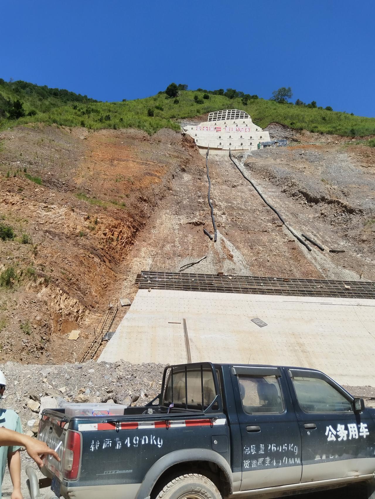 国庆前夕，在大理州永平县的时光交织
              （张树忠）
  