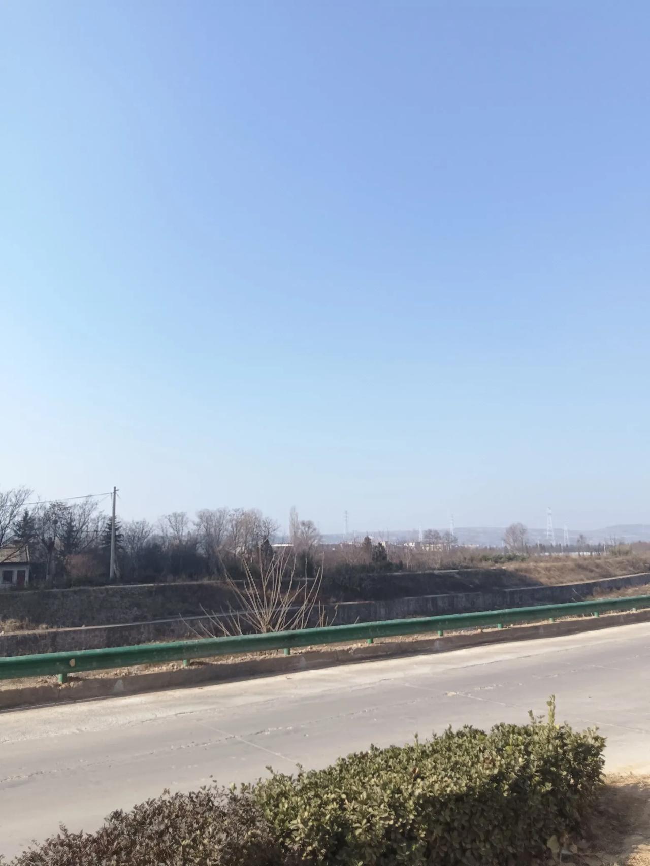 人生路漫漫，愿你在这漫长的旅途中，真正找到属于自己的美丽风景与动人诗篇[比心] 