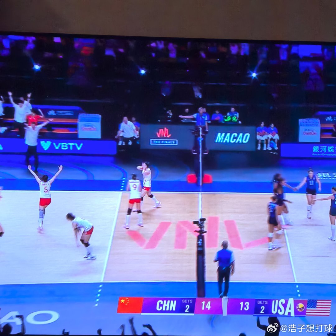 vnl排球国家联赛 中国女排黑八奇迹 中国女排 赢就好，半决赛见！ 