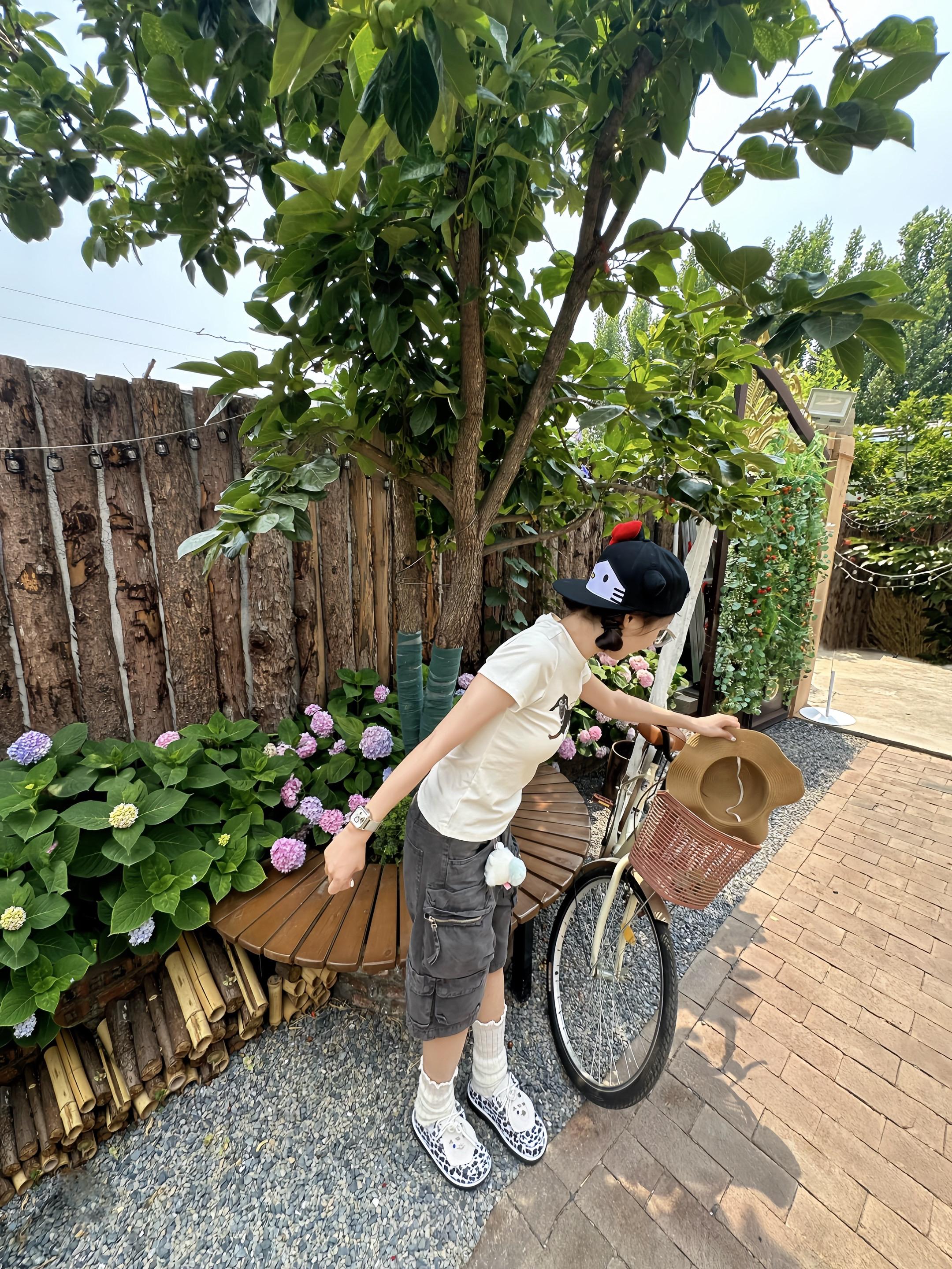 希望坏人坏事都远离我 就这样萌萌的活下去…