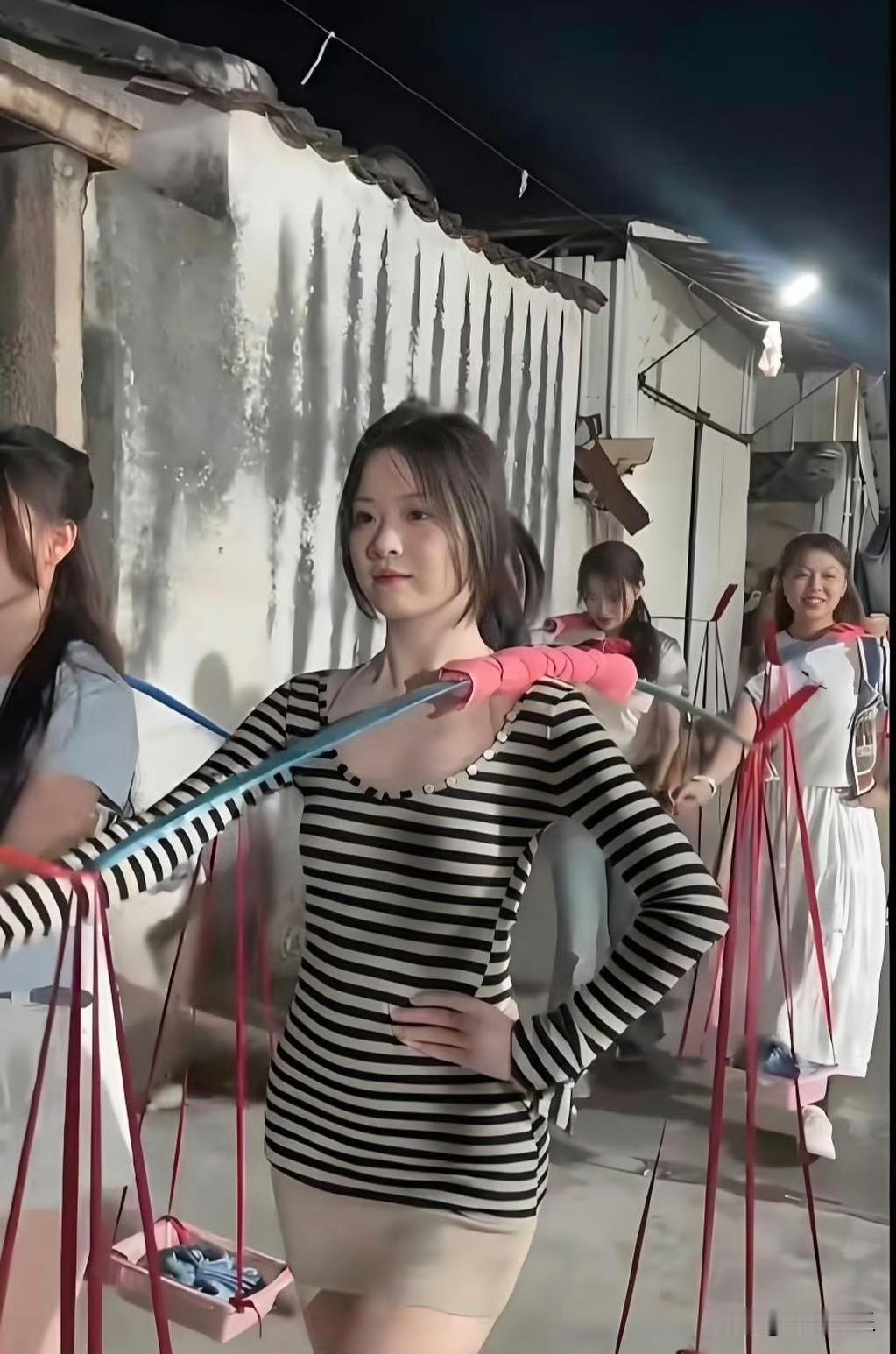 难怪说潮汕女孩的离婚率是全省最低的，看看她们的身段，我瞬间明白了……