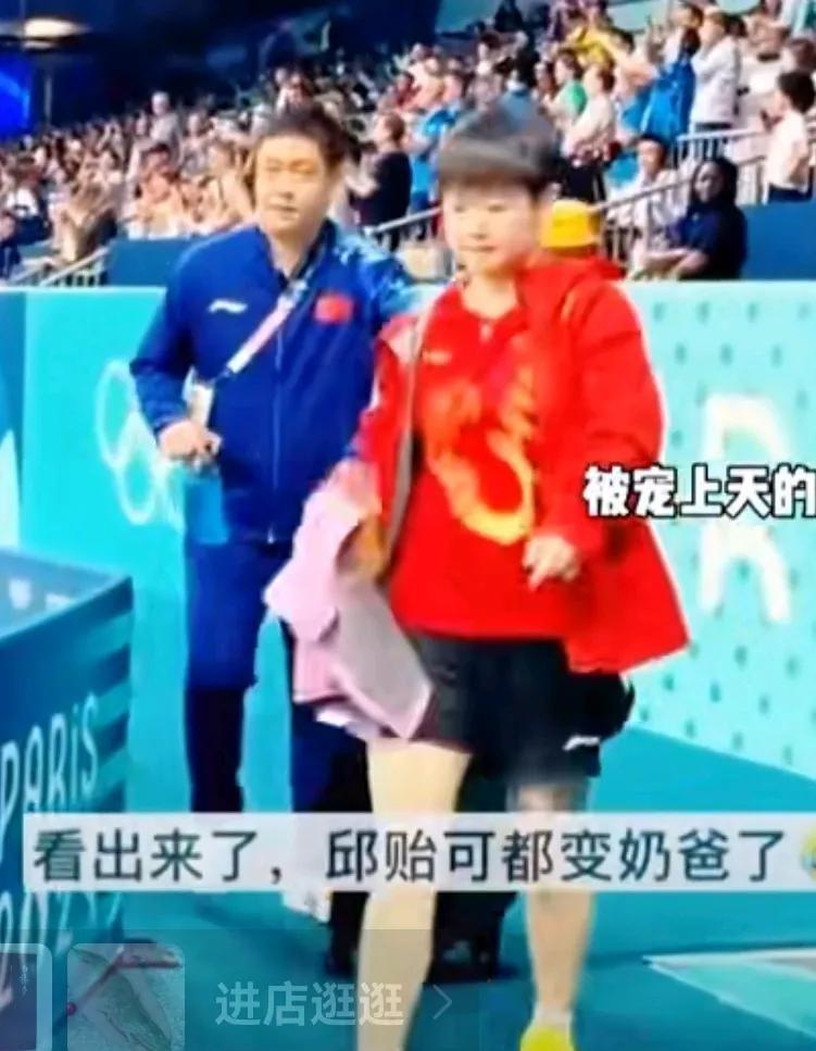 退役乒乓国手陈^，一位在球场上叱咤风云的男人，如今突然面临一个头疼的问题。有人问