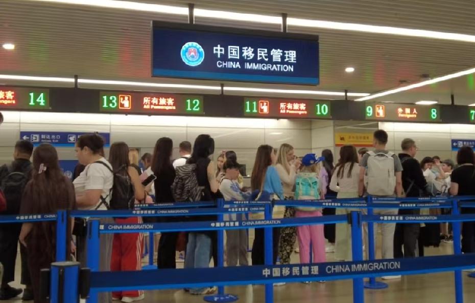 几代人牺牲换来发展红利，能无门槛放宽外籍定居政策吗？

几十年计划生育历程里，亿
