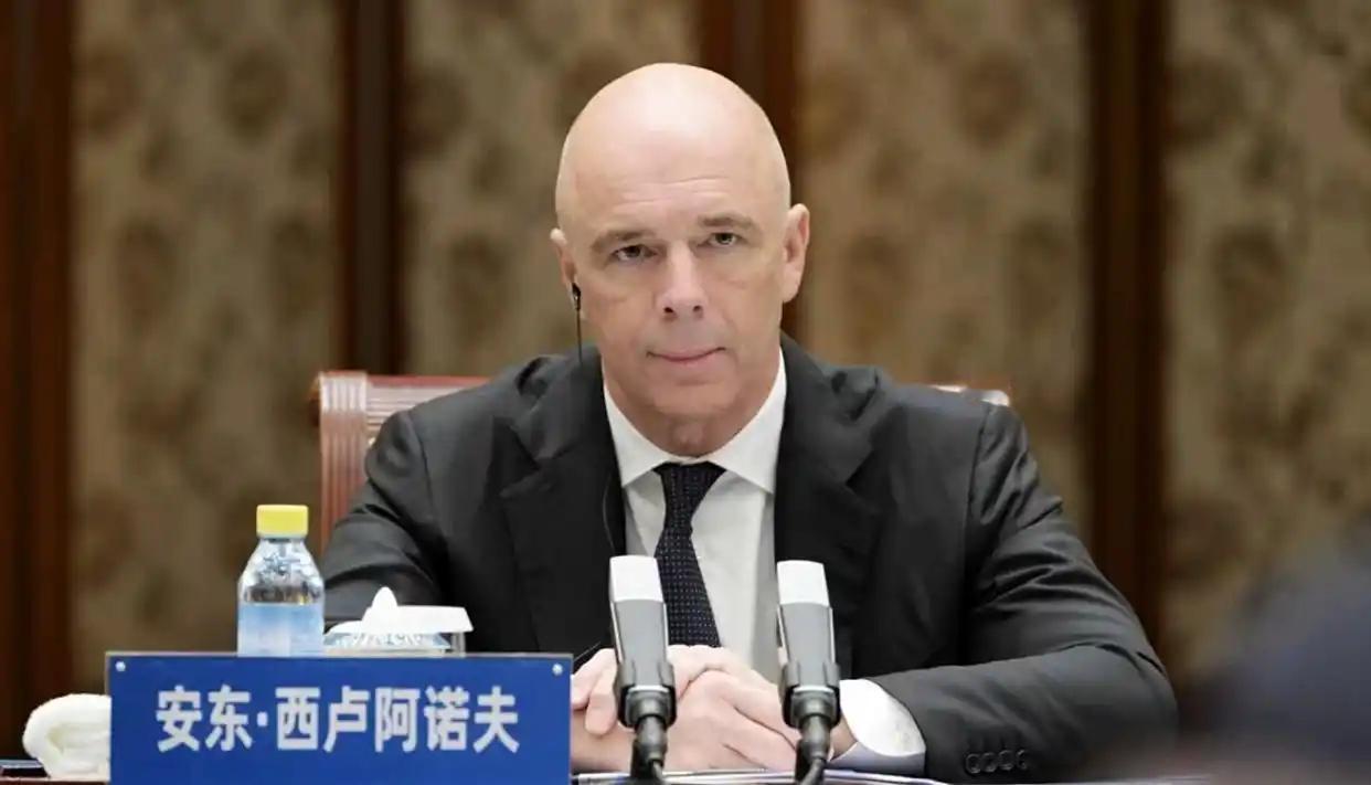 人民币，杀疯了！
谁能想到，曾经在国际贸易中默默无闻的人民币，如今正以雷霆之势席