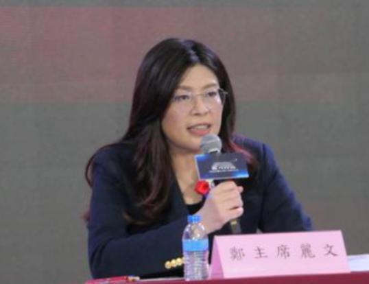 郑丽文被报复？很多人以为，县市长缺席党主席就职，是怕得罪人。错了！真相是，当卢秀