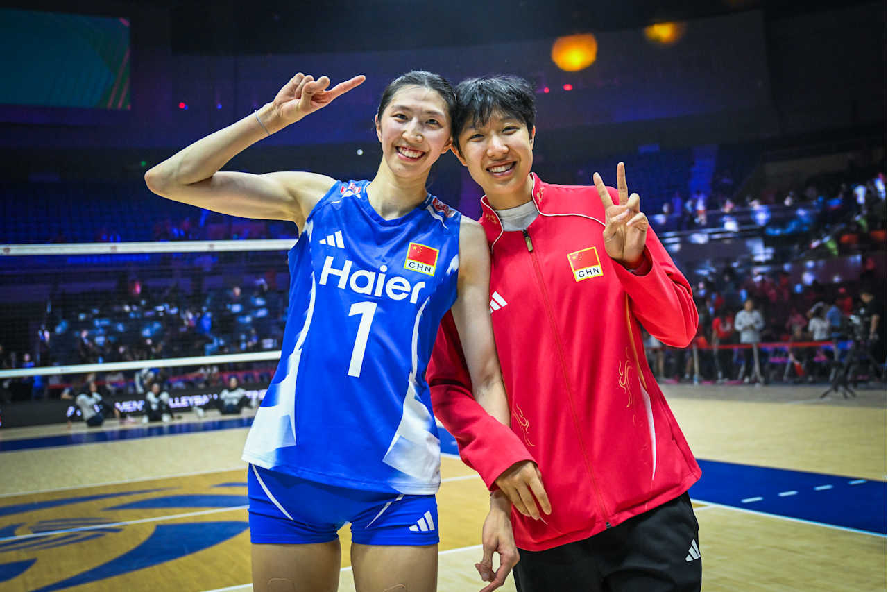 📸2026女排亚锦赛第2场胜利合影✌🏻花絮比比赛好看系列👉🏻图2月神和袁