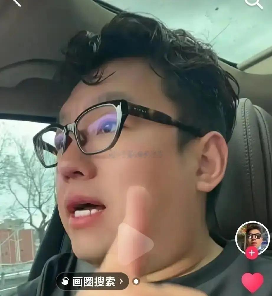 大同这回真把不少外地游客整愣了
停车场不收钱，路边车停得不太规矩，交警看见了也没