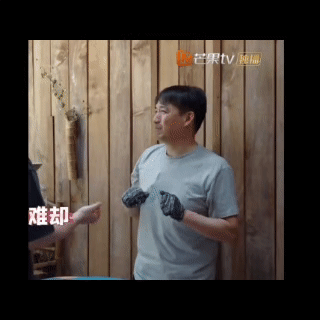 #陈赫力挺黄磊#陈赫：我们当着你们面说不好吃嘛[怒][怒][怒]黄磊：已老实，求