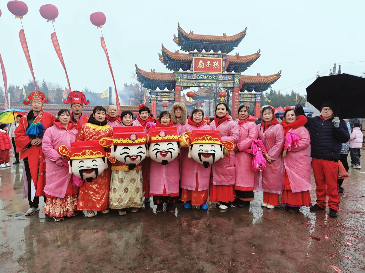 昌邑传琦俱乐部高跷队