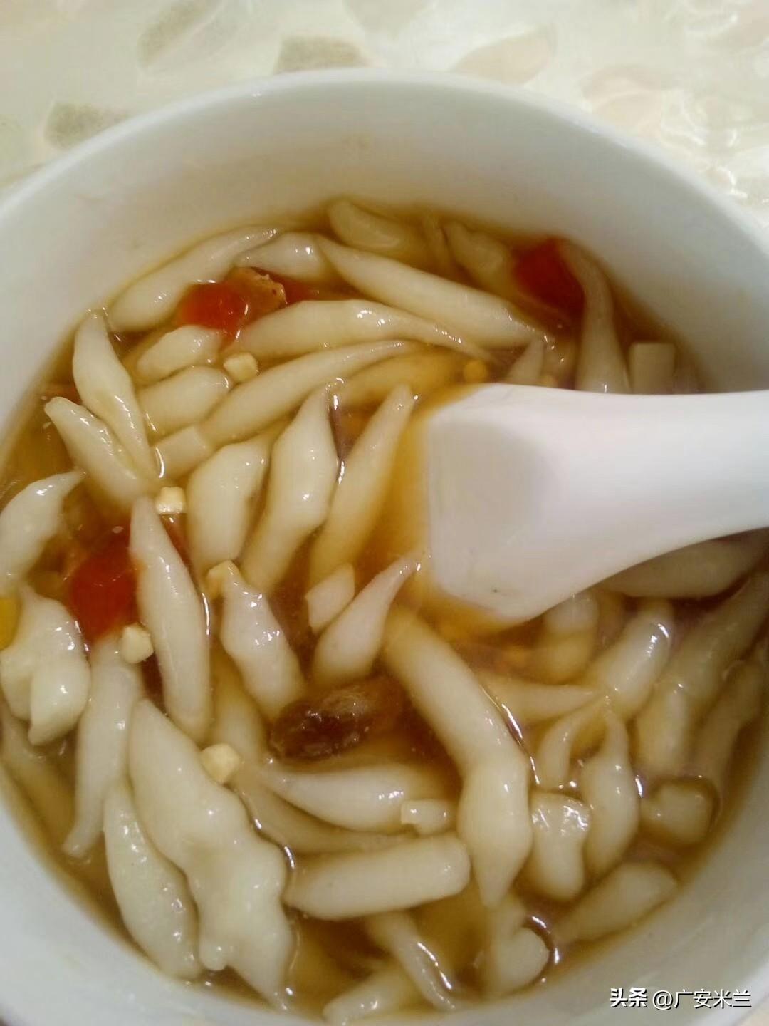 那个消息闭塞的年代，因为录取通知书迟来了，他竟然跳河了！

这件事大概是在八十年