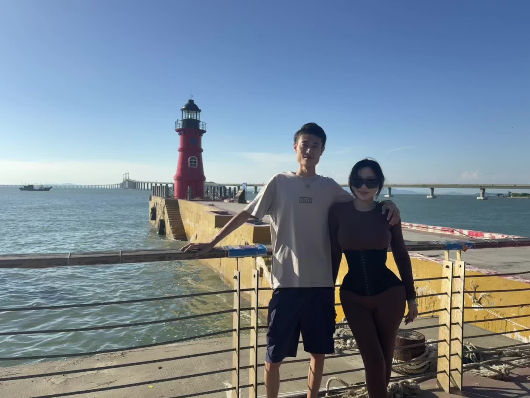 是我的爱人也是我的战友