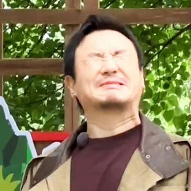 沈腾王安宇不敢睁开眼又上新了 谁懂啊！腾哥一闭眼，王安宇就默默站在身后的画面，简