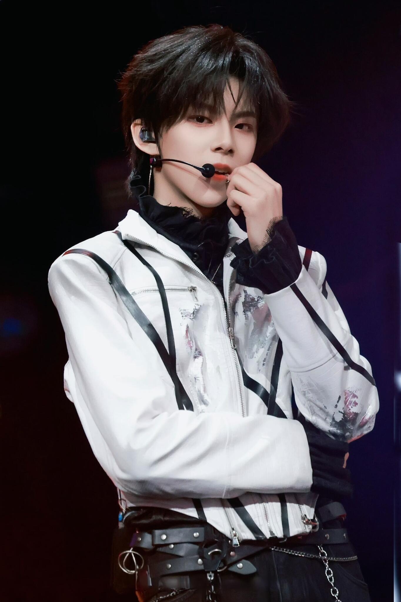 🎉🎉🎉恭喜陈思罕高会粉丝突破11w每一份偏爱，都是少年前行的底气。✨陈思罕