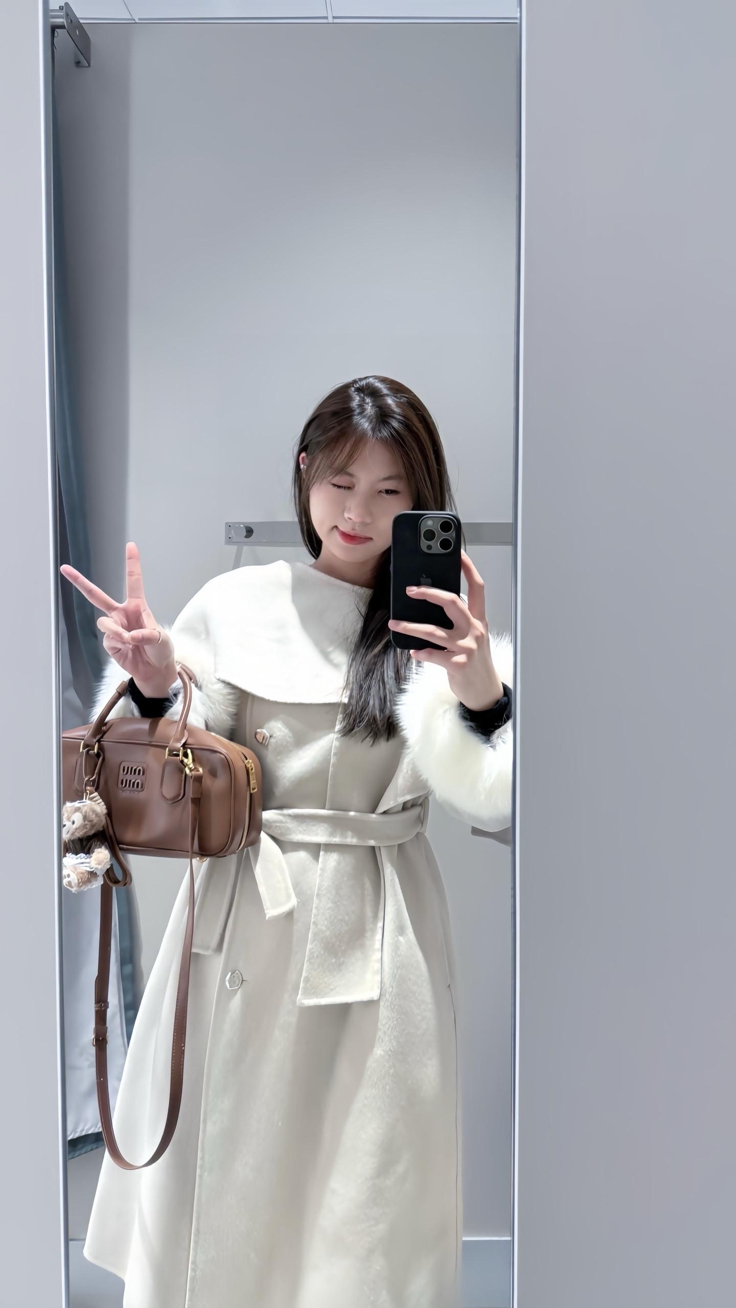 别人可以不喜欢你 你自己不可以