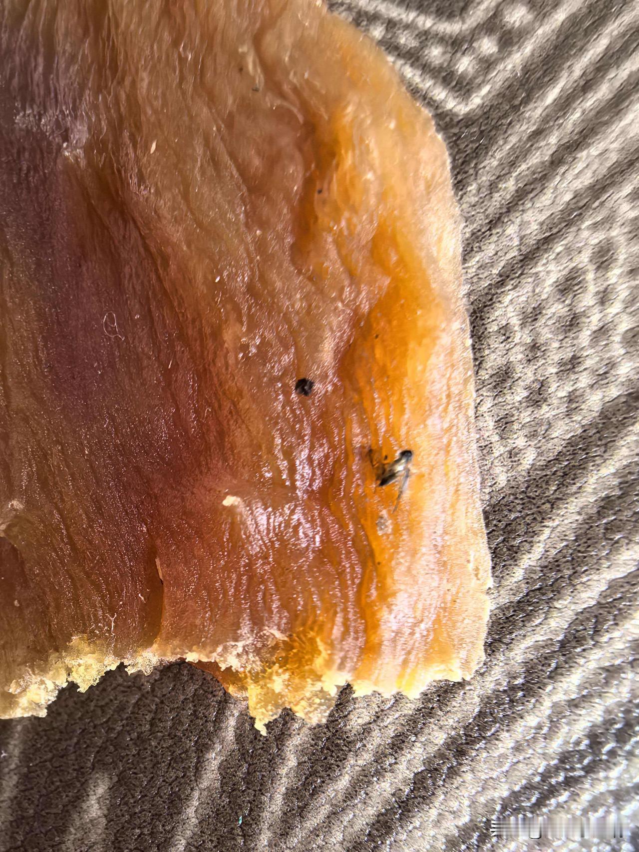 [捂脸]
笑死我了
这家的地瓜干俺家老爷们给我复购的，因为它刚把硬我喜欢吃着磨牙