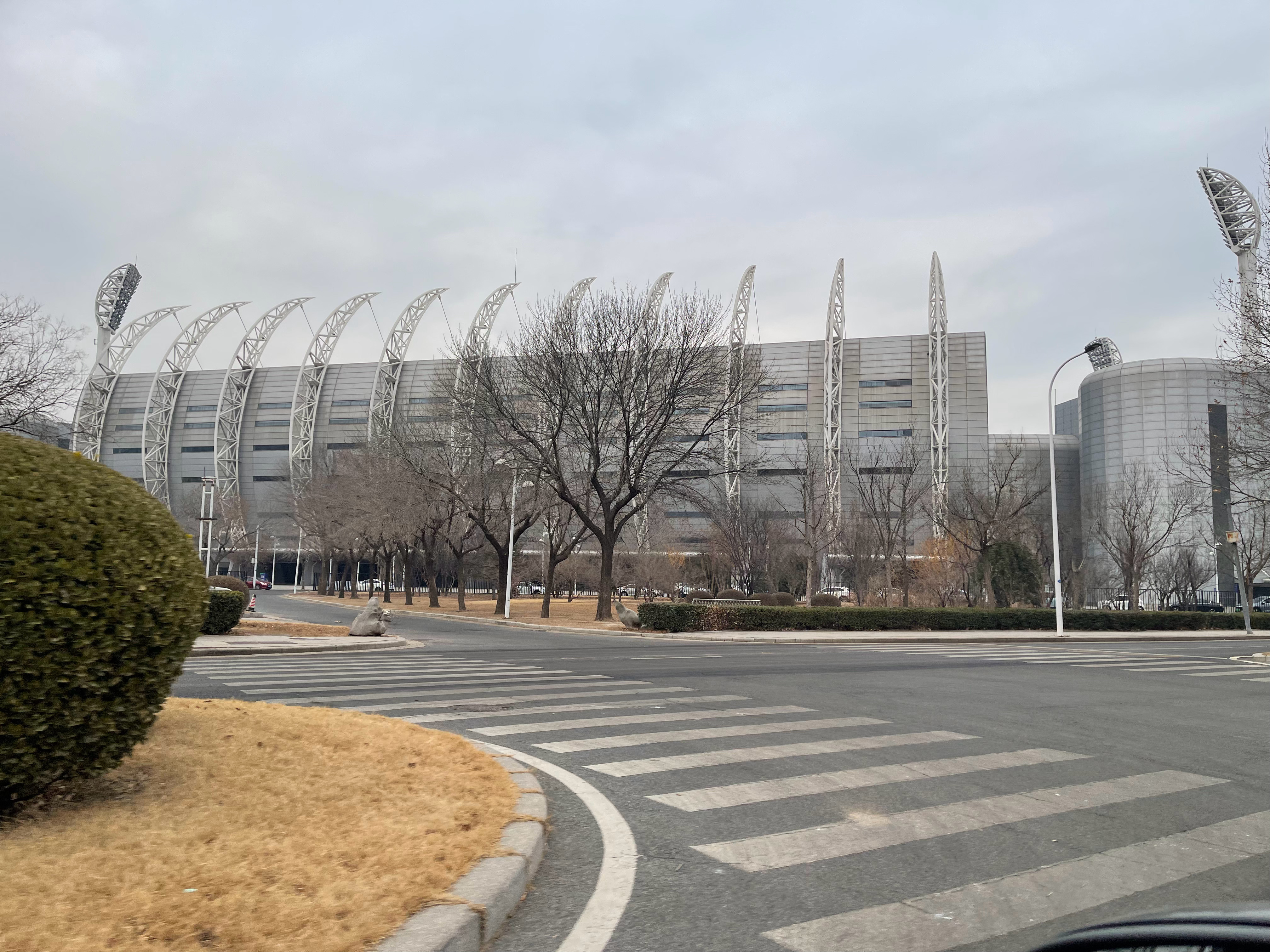 哎呀，啥时候样我们进去！