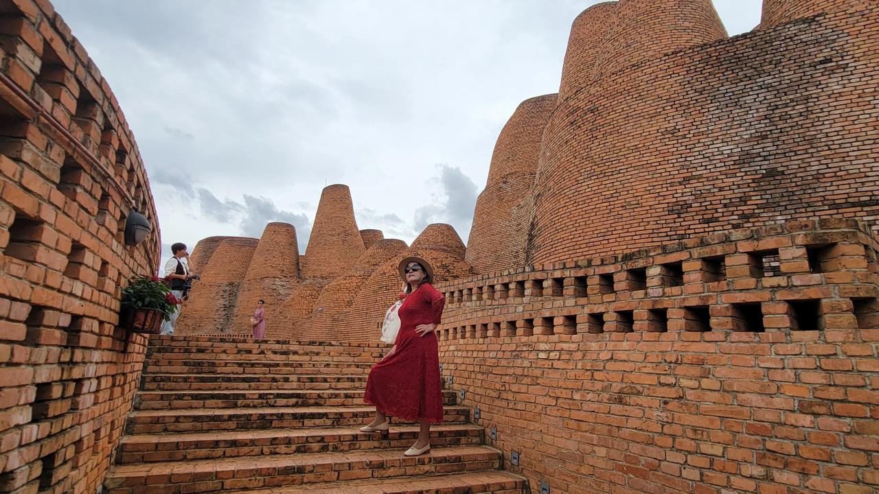 能避暑又能避寒，提供了不同季节的优质旅游选择，消费也适宜。