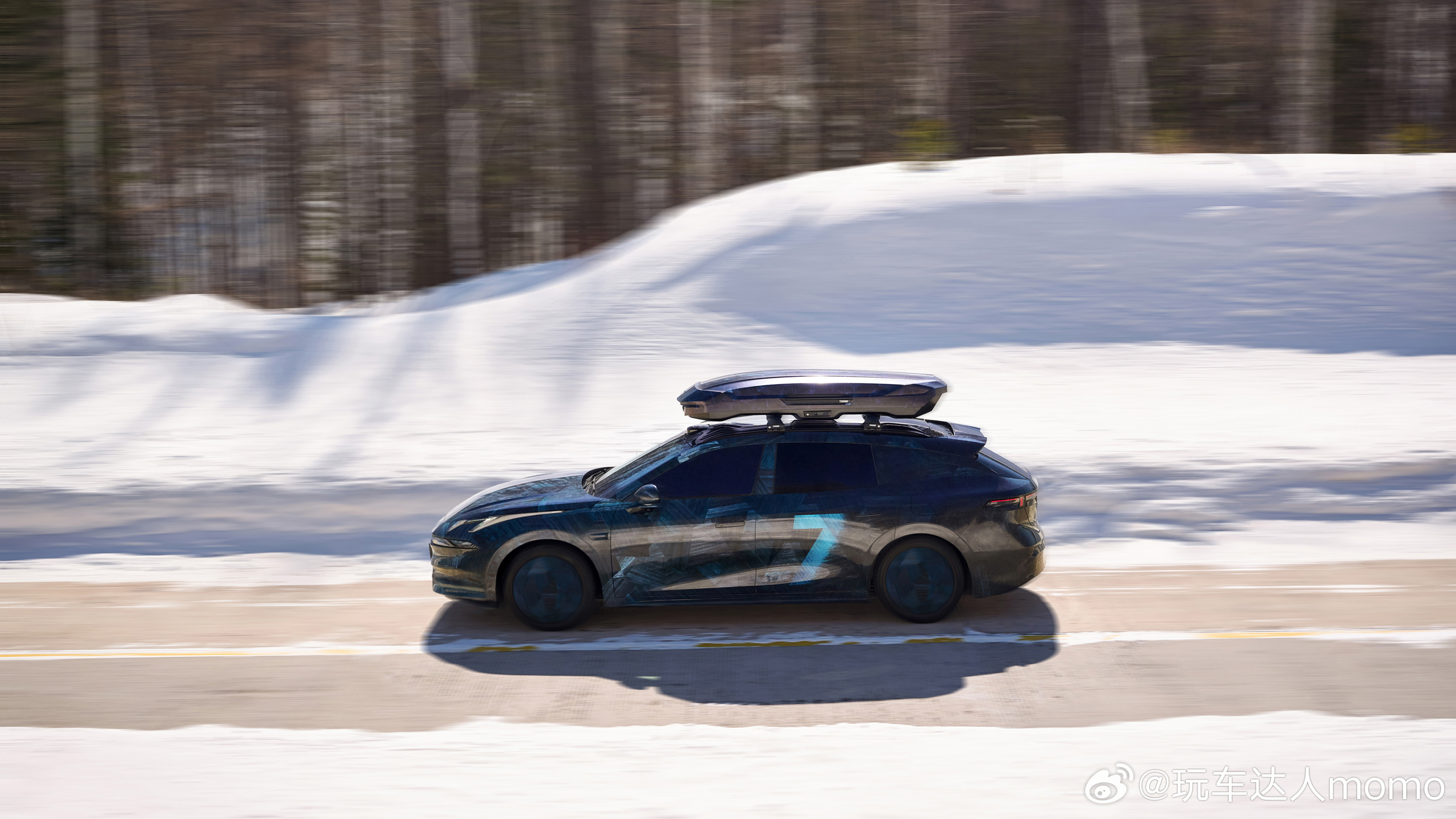 领克伪装车不装了谁撕了领克07GT伪装车衣领克07GT在配置上的表现令人瞩目。除