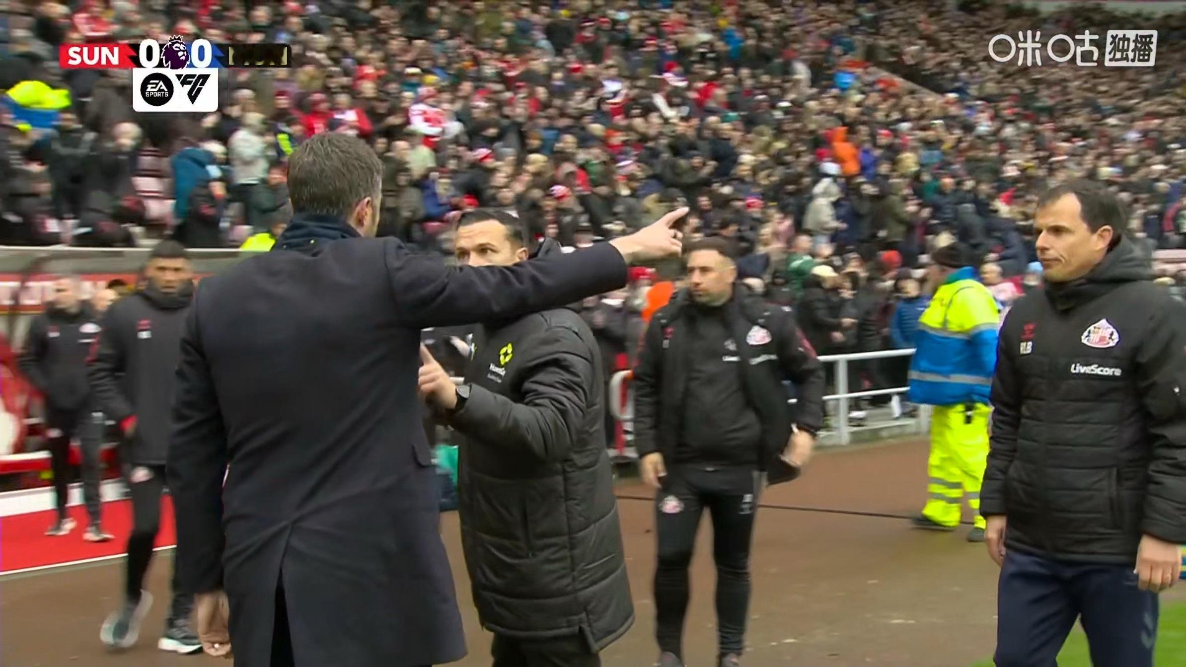 轮换做的不错，但是闷平对于看球人来说不太友好确实桑德兰今晚踢的更加优秀，整体曼联